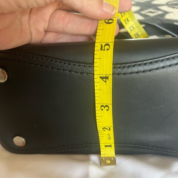 NWT MICHAEL KORS Blakely Black Leather Tote Bag w/ Dust Bag - Picture 12 of 12